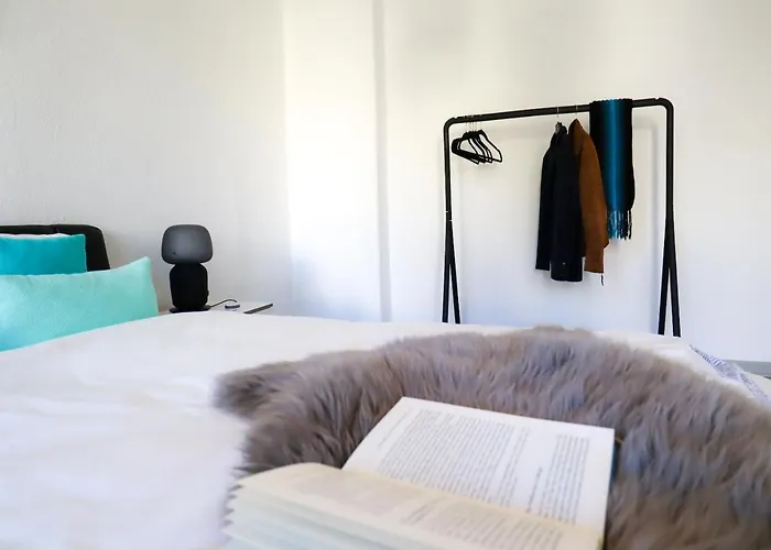 Апартаменты Md-8 Kleiststrasse 4 - Zentral Nur 5min Bis Zur Innenstadt - 2schlafzimmer-smart Tv-badewanne-innenhoflage Магдебург