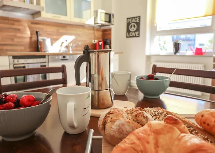 Апартаменты Md-8 Kleiststrasse 4 - Zentral Nur 5min Bis Zur Innenstadt - 2schlafzimmer-smart Tv-badewanne-innenhoflage *